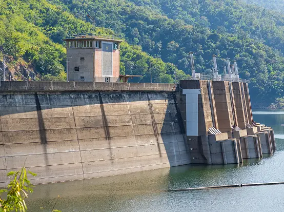 Dams & Reservoirs
